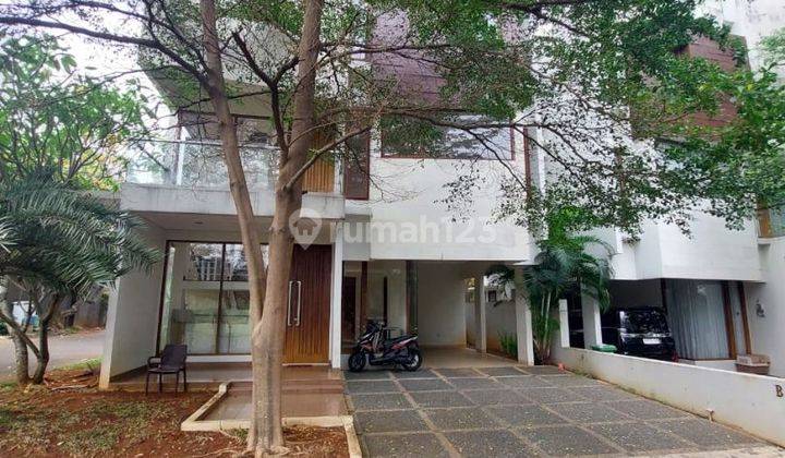 Rumah Impian 3 Lantai Dalam Town House Di Area Lebak Bulus Jakarta Selatan

 2