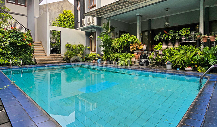 Rumah Hoek 2 Lt Dlm Cluster Kecil di Benda Kemang Selatan Jaksel Rumah Hoek 2 Lt Dlm Cluster Kecil di Benda Kemang Selatan Jaksel