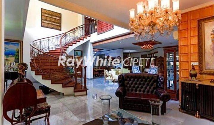 Turun Harga •
rumah Siap Huni 2 Lantai
pondok Indah Jakarta Selatan 2