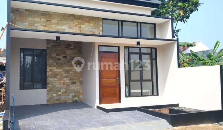 Luxury Ready-to-Occupy House 0 Down Payment Eligible for Mortgage Near Pondok Cabe Airport