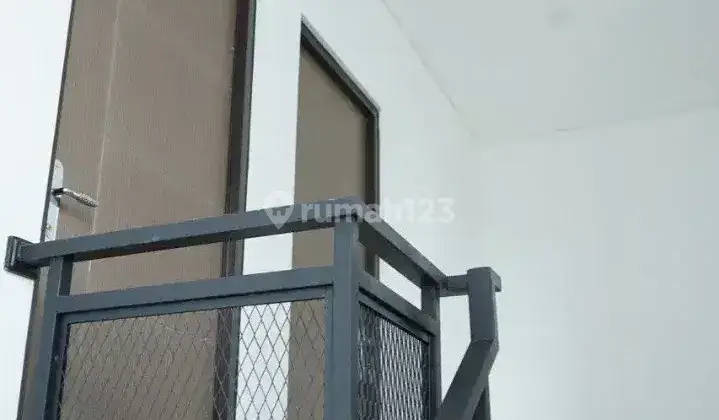 RUMAH 2 LT BISA KPR DP 0% DEKAT PINGGIR JALAN  2