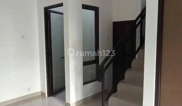 Rumah 2 Lantai Dekat Jalan Raya 2 Juta All In 10 Menit Tol Pamulang 2