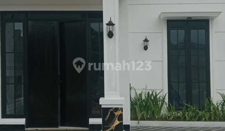 Rumah Mewah American Classic Pinggir Jalan Raya Dekat Rsud Depok Rumah Mewah American Classic Pinggir Jalan Raya Dekat Rsud Depok