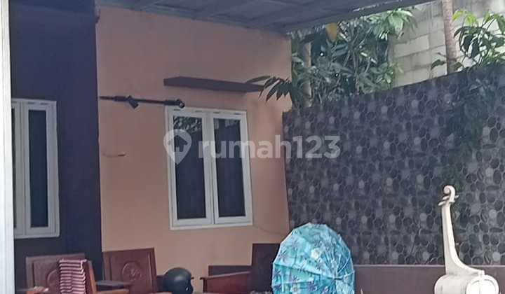 Luxury Villa House in a Cluster with Spacious Land