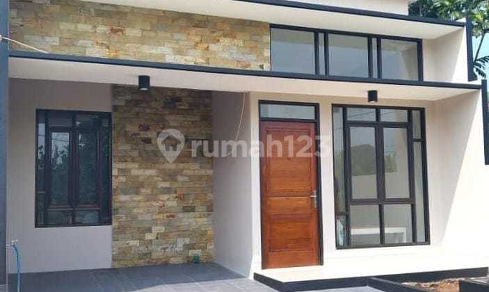 Luxury Ready-to-Occupy House 0 Down Payment Eligible for Mortgage Near Pondok Cabe Airport