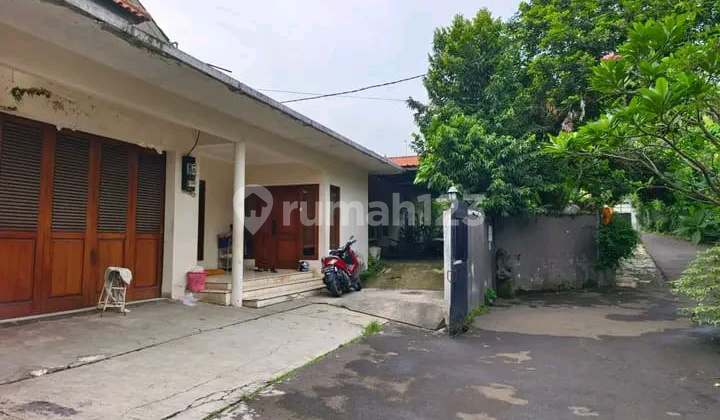 Dijual Rumah Lama Super Luas Di Kemang , Harga Di Bawah NJOP