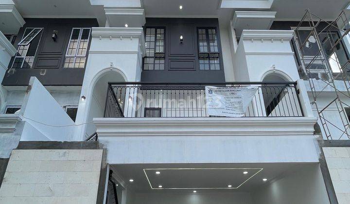 Di Jual Rumah Mewah Brand New Modern Classic, Di Pejaten Jati Padang 1