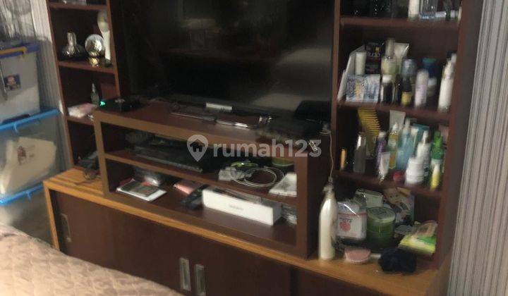 Dijual Cepat !! Turun Harga Apatemen Cosmo Mansion. Thamrin City 2