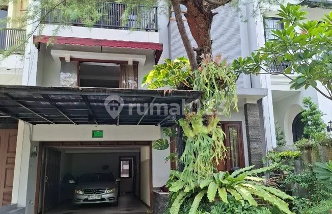 For Sale Rumah Dalam Komp Besar Strategis Area Lebak Bulus
