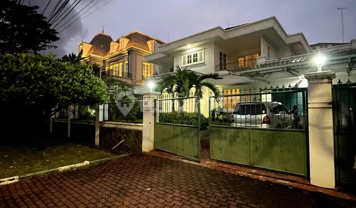 Dijua Cepat Rumah di Simprug Golf Row Jalan Lebar Jakarta Selatan 2