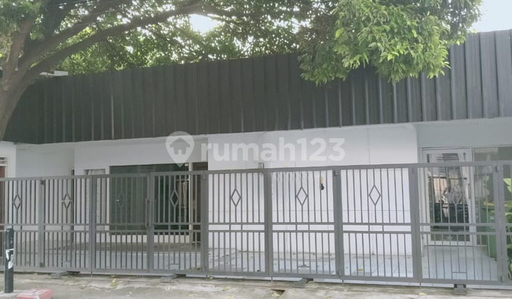 For Sale House in Duren Tiga, South Jakarta