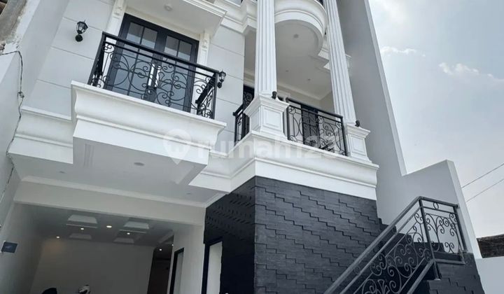 Dijual Brandnew House 3 Lantai Modern Classic Di Pejaten Jakarta Selatan