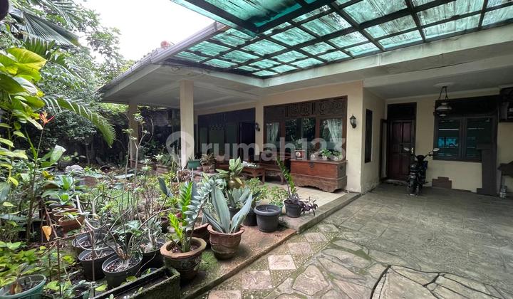 For Sale Rumah di Kebayoran Baru Lokasi Strategis Jakarta Selatan