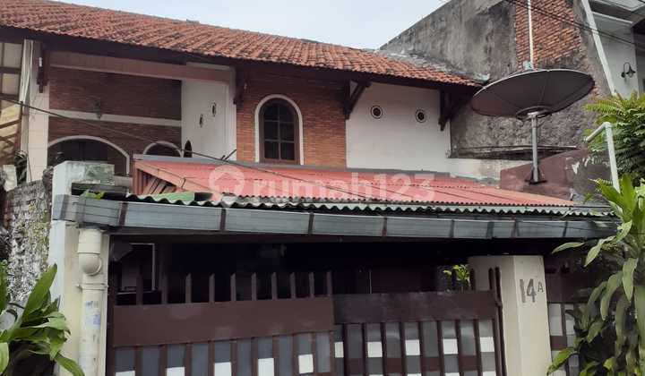 Dijual Rumah Layak Pakai Di Daerah Pasar Minggu Jakarta Selatan Dijual Rumah Layak Pakai Di Daerah Pasar Minggu Jakarta Selatan