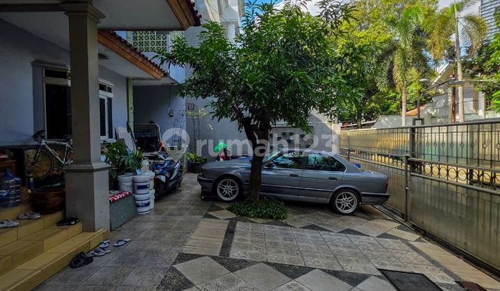 Dijual Rumah di Kebayoran Baru Jakarta Selatan