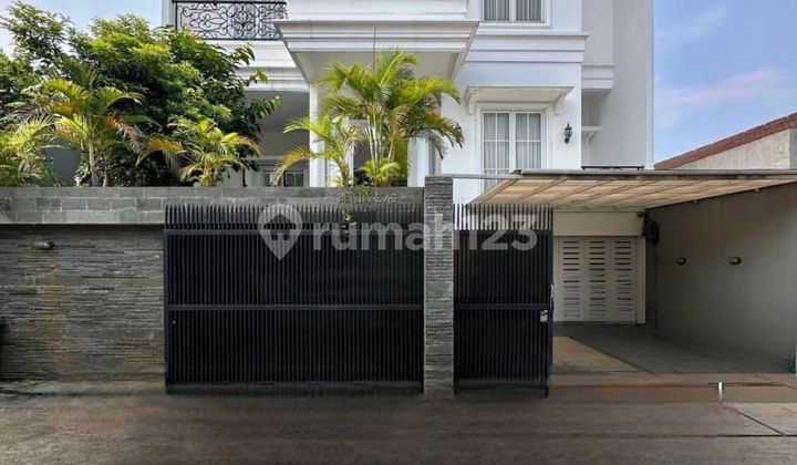 For Sale Rumah Clasic Modern Siap Huni Dikebayoran Baru Jakarta Selatan
