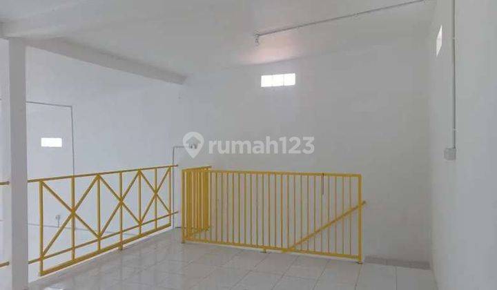 Disewakan Ruko Bangunan Baru Mezanine Gunung Anyar Surabaya 4