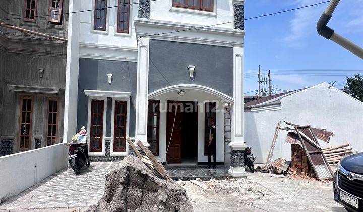 RUMAH MEWAH PRIVATE CUMA 20meter Ke Jalan Besar Setia Budi  1