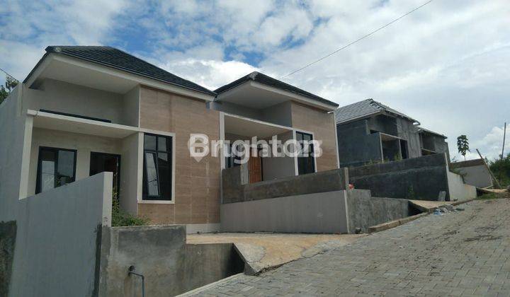 RUMAH BARU SIAP HUNI HIGHLAND TEMBALANG MANGUNHARJO SEMARANG ATAS 2