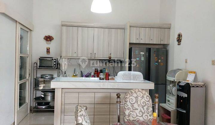 Rumah 2 Lantai Bagus dan Siap Huni di Pengadegan Pancoran Jakarta Selatan  2