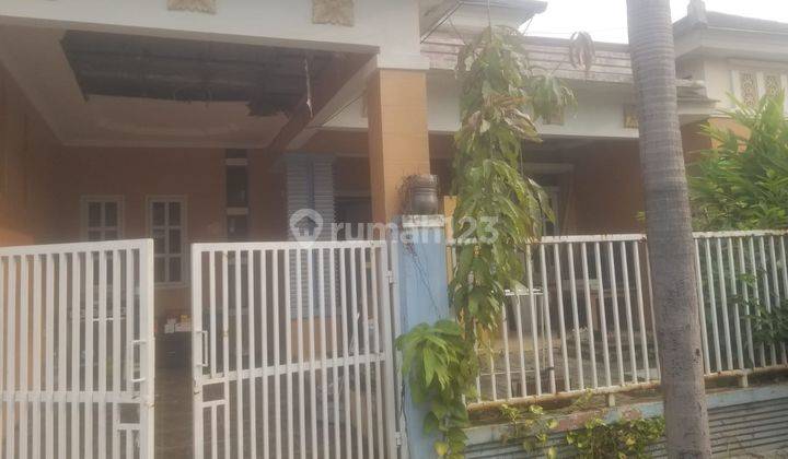 Rumah Bagus Dan Asri di Cluster Aralia Harapan Indah Bekasi 1