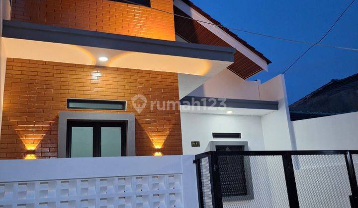 Rumah Cantik Bergaya Modern di Perumahan Irigasi Danita Bekasi Jaya Bekasi Timur 1