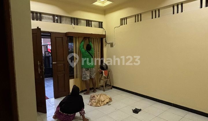 Rumah Bagus Dan Siap Huni di Kavling PTB, Duren Sawit, Jakarta Timur Rumah Bagus Dan Siap Huni di Kavling PTB, Duren Sawit, Jakarta Timur