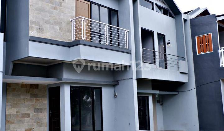 Rumah 2 Lt Lokasi Strategis di Bojong Rawalumbu Bekasi
