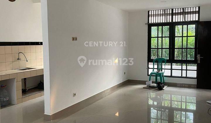 Disewakan Rumah Hommy Dan Luas Di Sektor 5 Bintaro Ay14346 2