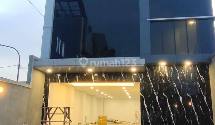 Kantor Baru, 4 Lantai Bagus Dan Bergaya Modern di Cawang Dewi Sartika  1