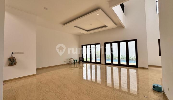 Rumah Mewah Ada Kolam Renang Di Duren Sawit Jakarta Timur