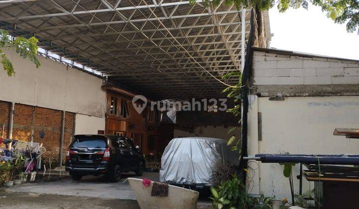 Dijual Rumah Hitung Tanah Saja  Di Jl Irigasi Ujung Menteng 2