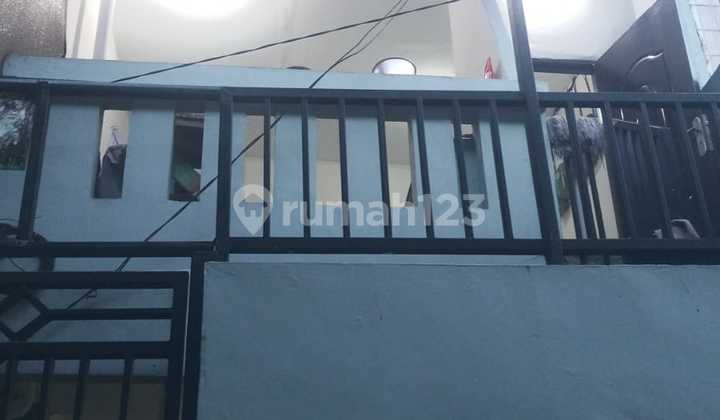 Rumah Kost Bagus Dan Berlokasi Strategis di Glodok, Taman Sari, Jakarta Barat Rumah Kost Bagus Dan Berlokasi Strategis di Glodok, Taman Sari, Jakarta Barat