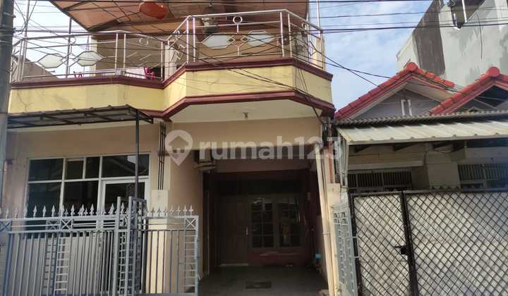 Rumah Bebas Banjir Berlokasi Strategis di Taman Harapan Baru, Bekasi 2