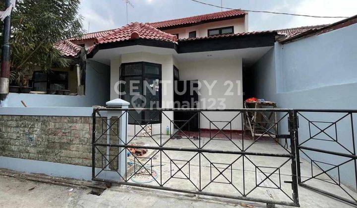 Rumah Strategis Dan Cantik Di Jati Bening Bekasi Kota  1