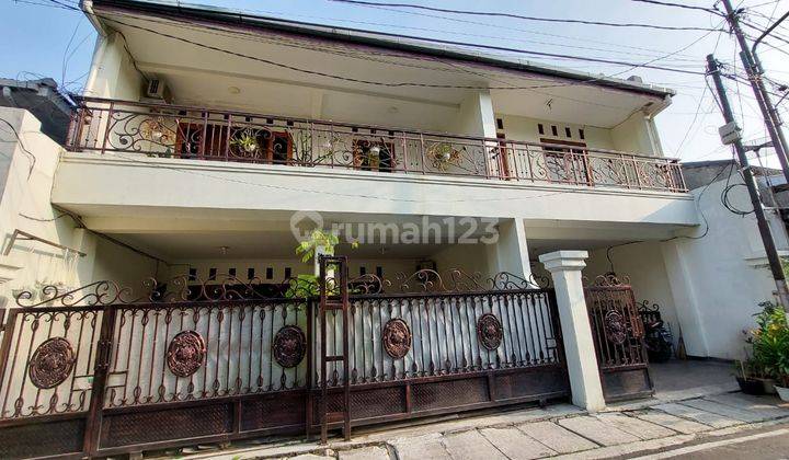 Rumah 3 Lantai Luas dan Nyaman di Jl. Kusen III, Kayu Putih, Jakarta Timur  1