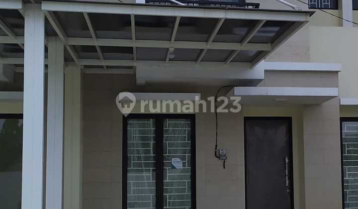 Two-Story Ready-to-Occupy House, Flood-Free Location in Harapan Indah Bekasi. Two-Story Ready-to-Occupy House, Flood-Free Location in Harapan Indah Bekasi.