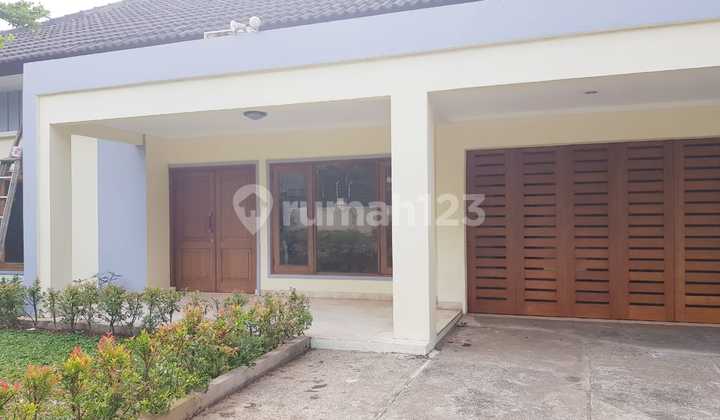 Rumah Mewah dan Megah Siap Huni di Kemang Jakarta Selatan