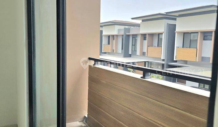 RUMAH BARU SIAP HUNI DI CLUSTER SUMARECON BEKASI 2