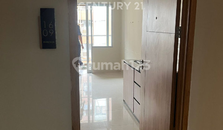 Apartemen Nyaman di LRT City Jati Bening Bekasi 2
