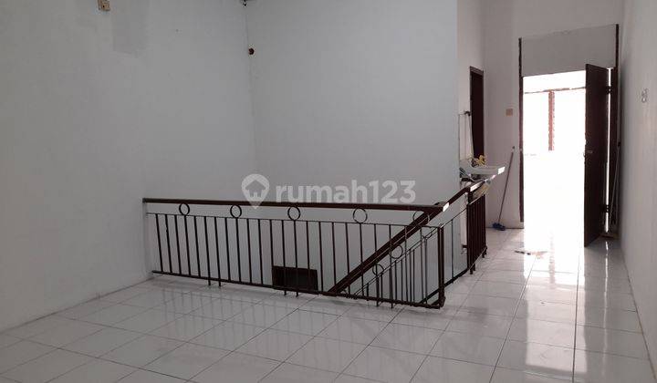 Rumah Nyaman Di Dalam Komplek Gajah Mada Jakarta  2