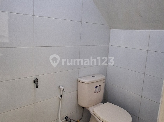 Rumah Nyaman di Jalan Orange Komplek Wali Kota Kelapa Gading 2