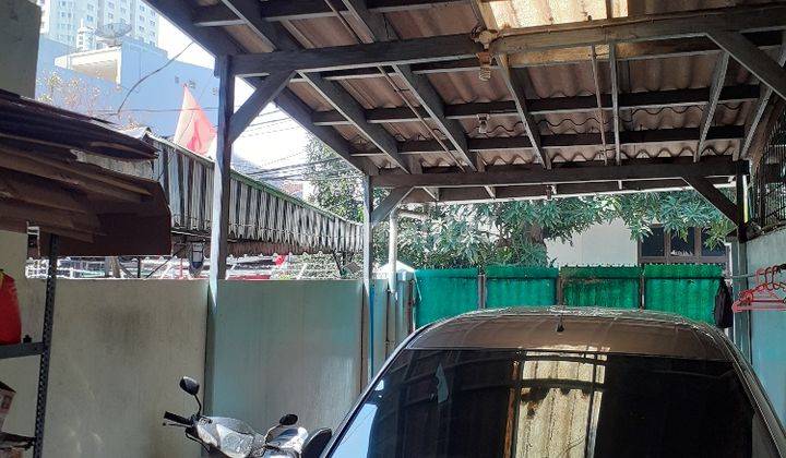 Rumah Lokasi Strategis Jalan Keadilan Raya 1