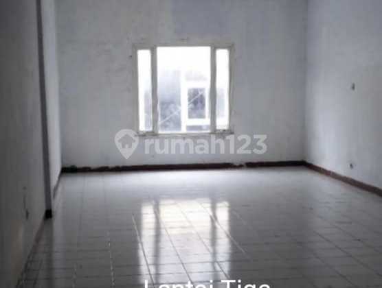 Strategic Shop House in Angke Square, Suitable for Business 2