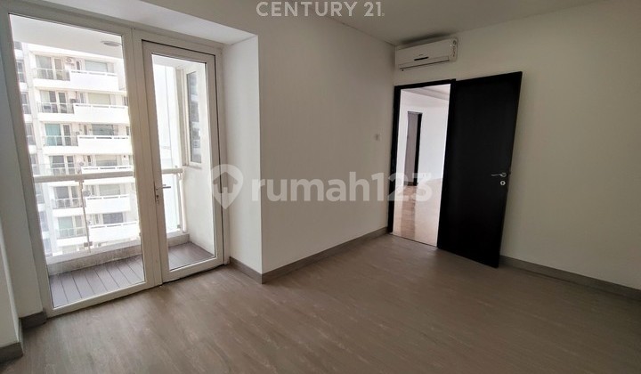 Royale Springhill Residences Kemayoran 3 Kamar 2