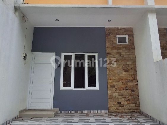 Comfortable House on Orange Street, Wali Kota Complex, Kelapa Gading