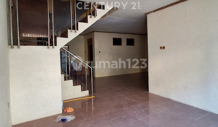 Rumah Nyaman di Jalan C Karang Anyar Jakarta Pusat Rumah Nyaman di Jalan C Karang Anyar Jakarta Pusat