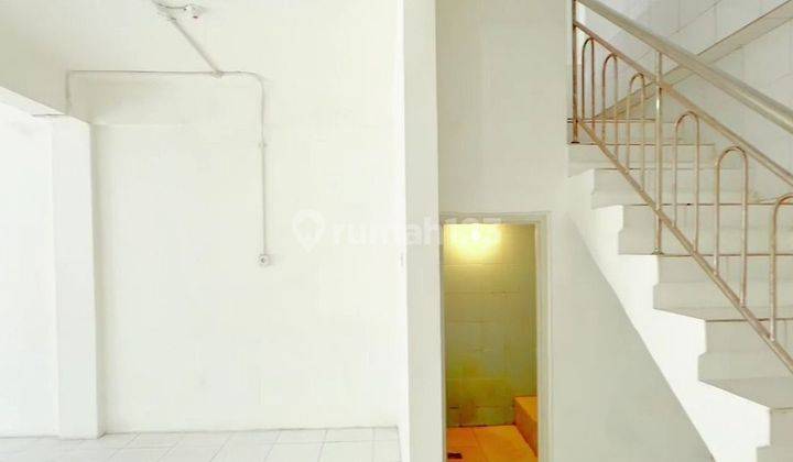 Strategic Shophouse Rental in Panjer (JO) 2