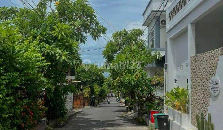 rumah cantik 2 lantai disewakan di jimbaran, badung 2