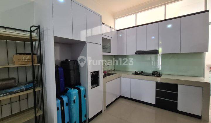 Dijual rumah di Taman Ratu Jakarta Barat 3 lantai+dak semi furnished 2